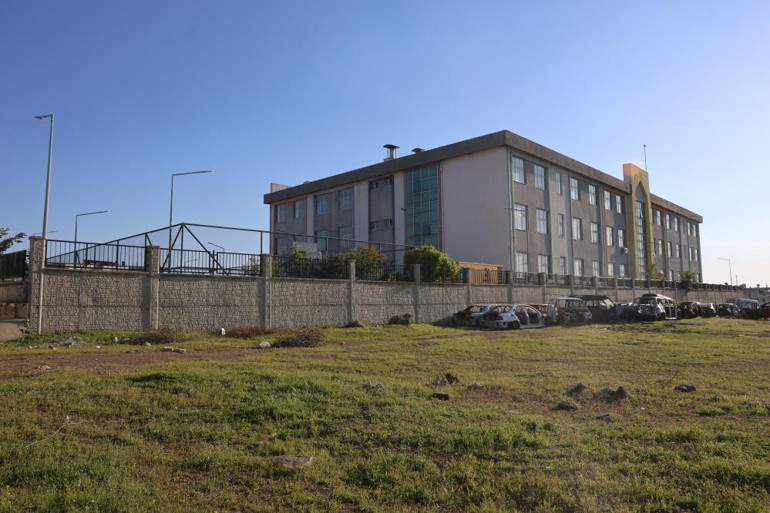 3 çocuk okulun arkasındaki arazide kurşun yağdırdı Vatandaşlar tedirgin: Sürekli bölgeye gelip ateş ediyorlar