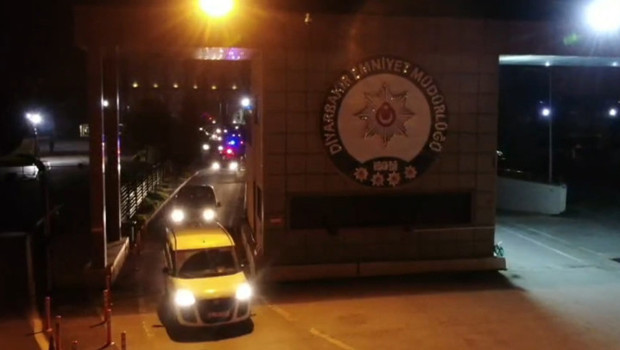 41 ilde operasyon: 111 kişi yasa dışı bahisten gözaltında! 35,8 milyar TL işlem hacmi tespit edildi