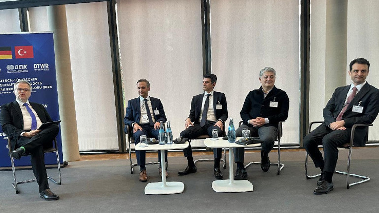 Almanya-Türkiye Ekonomik İşbirliği Stuttgartta masaya yatırıldı