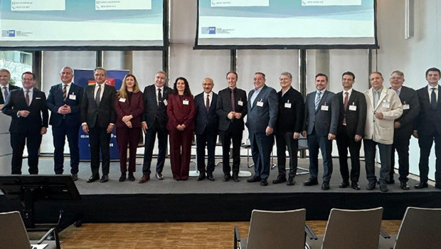 Almanya-Türkiye Ekonomik İşbirliği Stuttgart’ta masaya yatırıldı