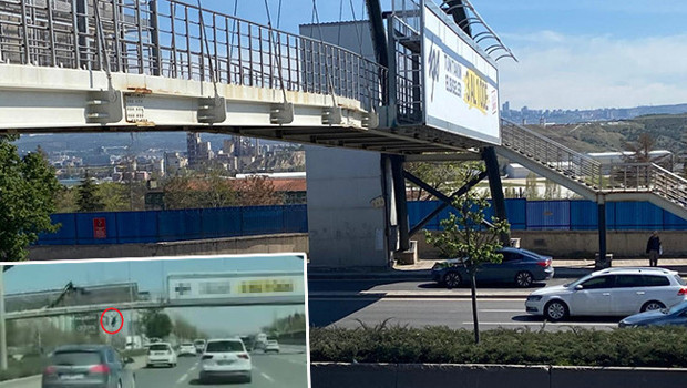 Ankara’da feci olay: Afiş asarken üst geçitten düştü! Otomobilin altında kalarak hayatını kaybetti
