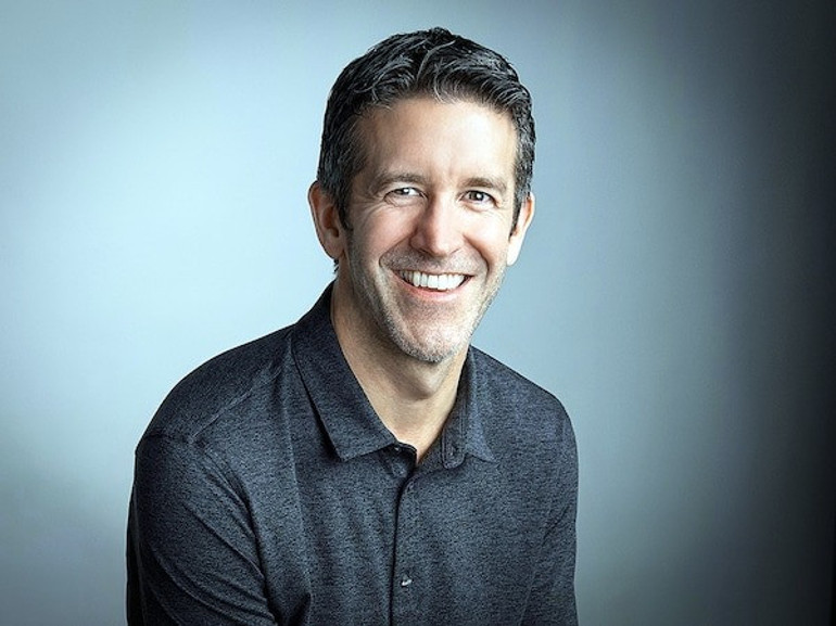 Apple’ın yeni patronu kim Tim Cook sonrası dönemin adı John Ternus