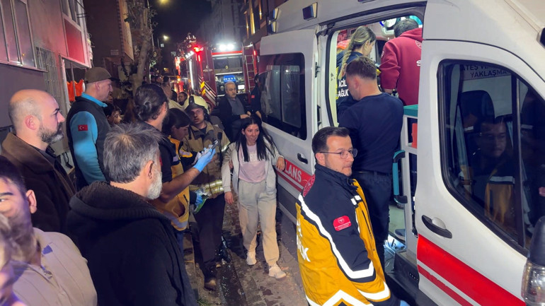 Avcılarda korkutan yangın Mahsur kalan 20 kişi kurtarıldı