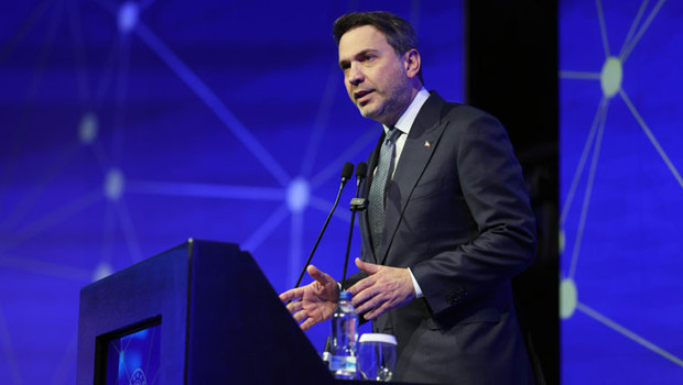 Bakan Bayraktar detayları açıkladı: Daha dirençli daha esnek bir piyasa hedefliyoruz