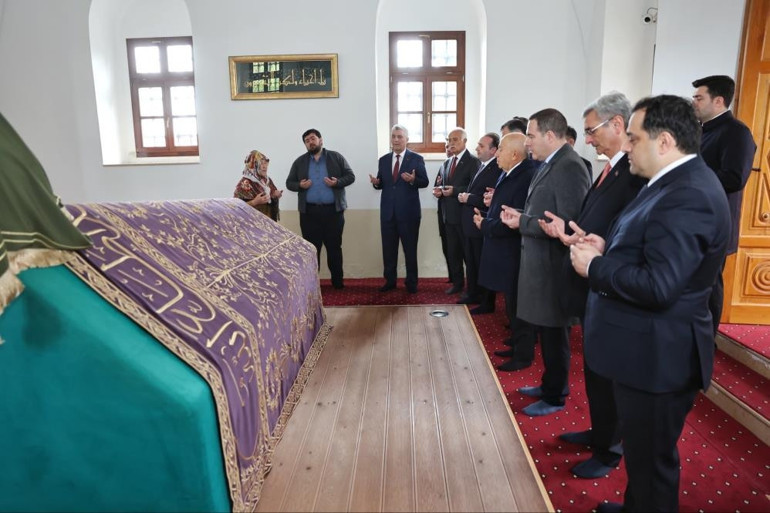 Bakan Bolat’tan Kosova’da KFOR Karargahı’na ziyaret