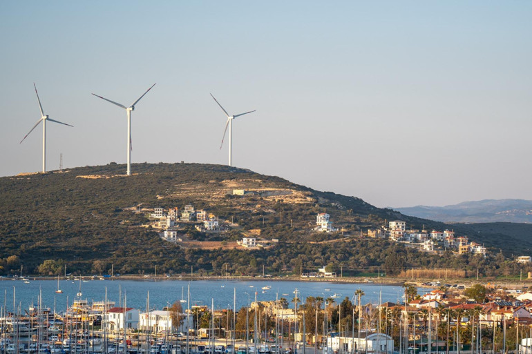 Bakan Ersoy: Yerel değerlerimizi dünya sahnesine taşıyoruz