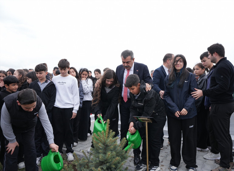 Bakan Tekin: Çocuklarımızın güvenliği için gereken her adım atılacak Hiçbir risk unsuru göz ardı edilmeyecek