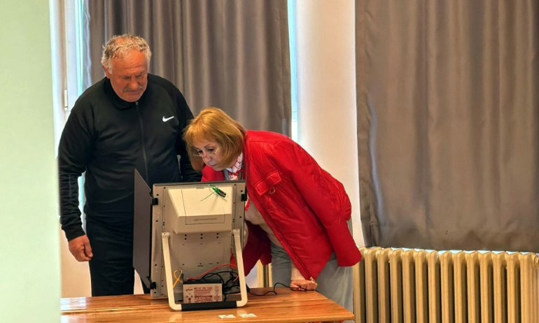 Bölgedeki çok sayıda vatandaş seçim sandığına gitti