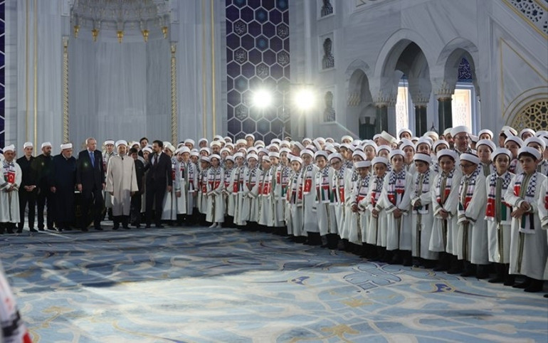 Cumhurbaşkanı Erdoğan, hafızlık icazet törenine katıldı
