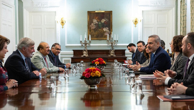 Dışişleri Bakanı Fidan, İngiltere’de Lordlar Kamarası ve Avam Kamarası üyeleriyle görüştü