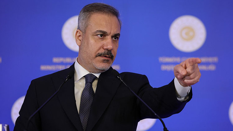 Dışişleri Bakanı Hakan Fidanın Fransa açıklaması dünya basınında gündem oldu