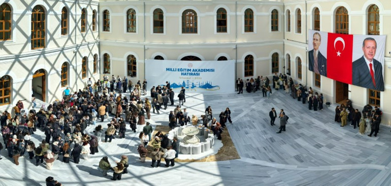 Eğitimde büyük dönüşüm: 7 ilde 12 merkezde başladı | Milli Eğitim Akademisindeki ilk dersi Bakan Tekin verdi... Öğretmenler bu merkezlerde yetişecek