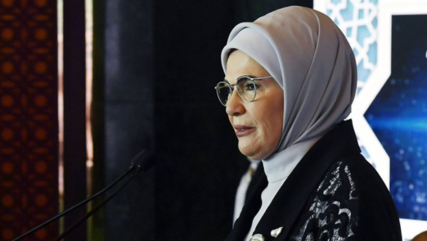 Emine Erdoğan, TOGEM-DER’in geleneksel “Cemre Çarşısı”nın açılışına katıldı