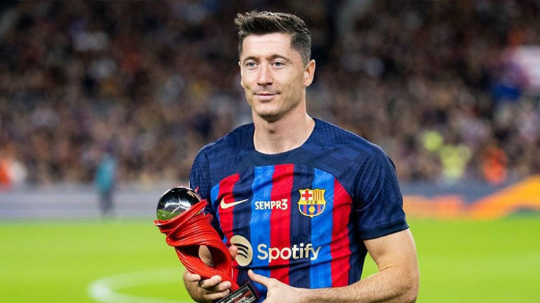 Fenerbahçe, Lewandowskinin sözleşmesini hazırladı Türkiyeye geliyor