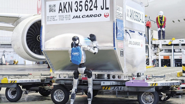 Havalimanında robotlar çalışacak