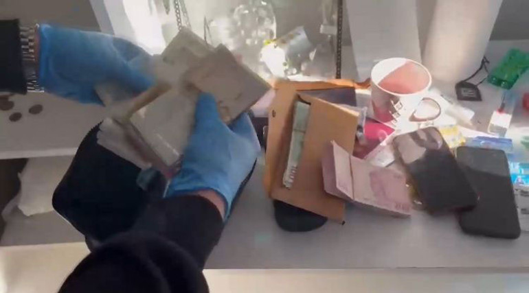 Hindistanda kırmızı bültenle aranan şüpheli, Beylikdüzünde yakalandı