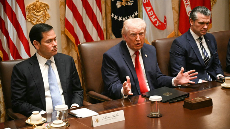 İranın hamlesi Trumpı sarstı: ABDli yöneticiler, acil durum odasına koştu