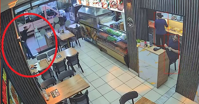 İş yeri sahibi müşterinin hayatını kurtardı: O anlar kamerada