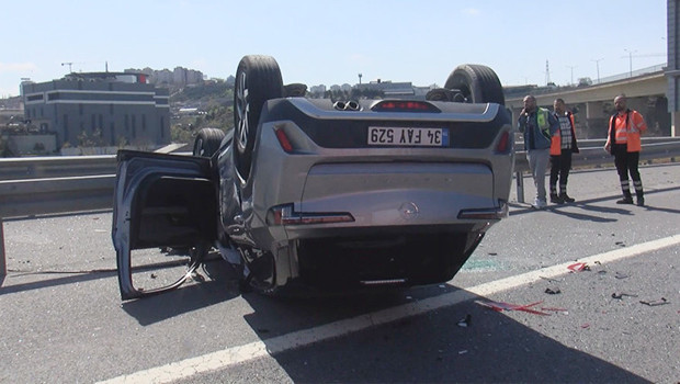 İstanbul’da zincirleme kaza: Yaralılar var