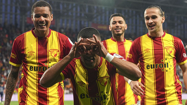 İzmirde Süper Lig tarihine geçen gol: Sadece 16 saniyede...