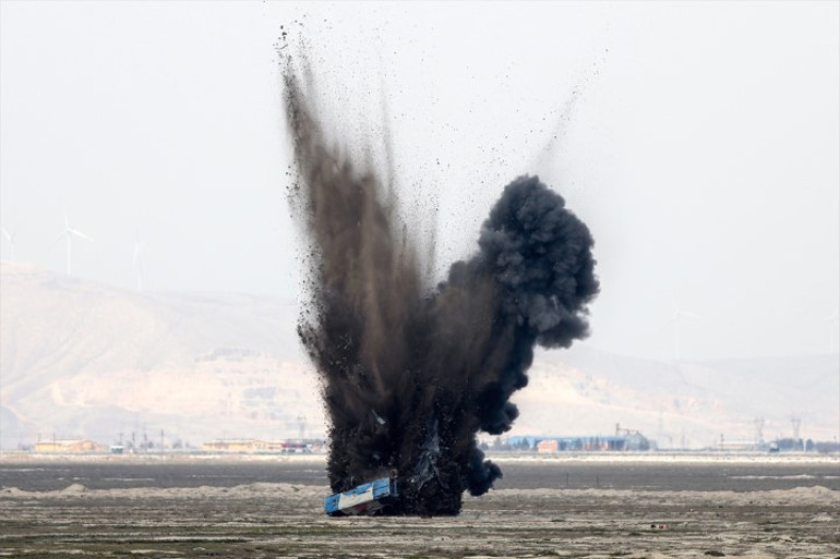 Konyada nefes kesen anlar F-16lar hedefleri tam isabetle vurdu, kurtarma timi indi... Anadolu Ankası Tatbikatında gerçeği aratmayan görüntüler