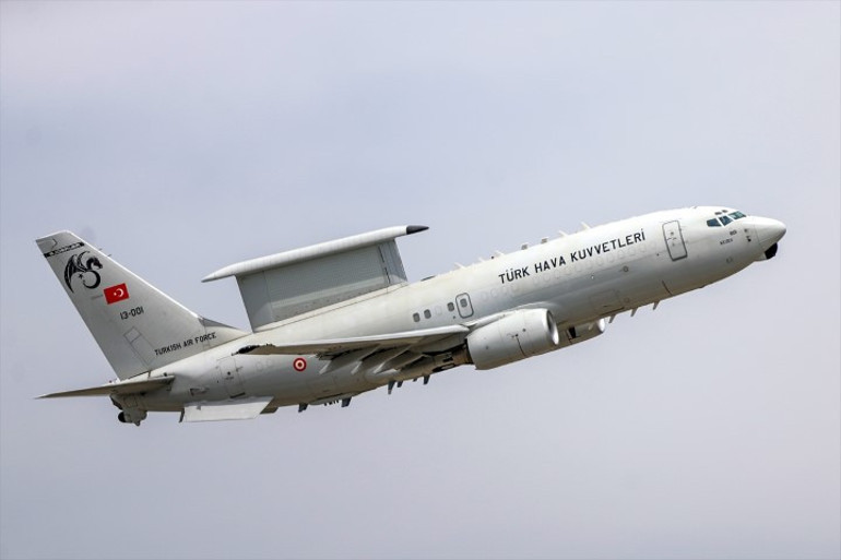 Konyada nefes kesen anlar F-16lar hedefleri tam isabetle vurdu, kurtarma timi indi... Anadolu Ankası Tatbikatında gerçeği aratmayan görüntüler
