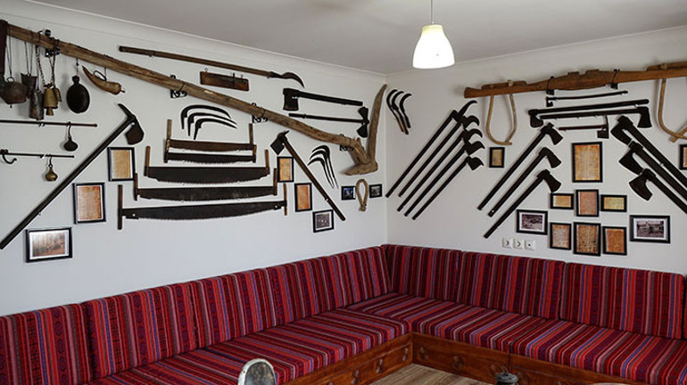 Köy odası geleneğinden esinlendi: Elinde 200den fazla var Burası, herkesin geçmişine dair mirası bulabildiği yer