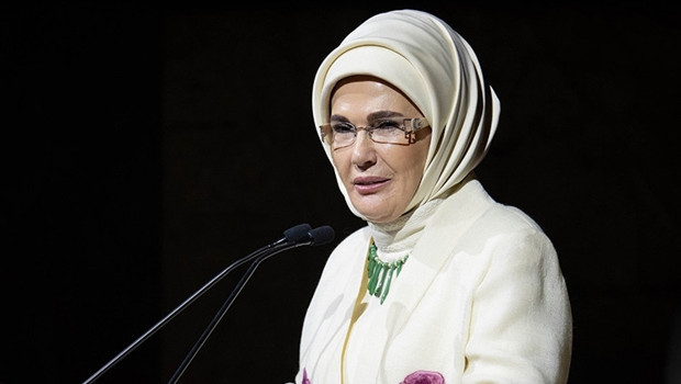 Emine Erdoğan’dan Dünya Ebeler Günü paylaşımı