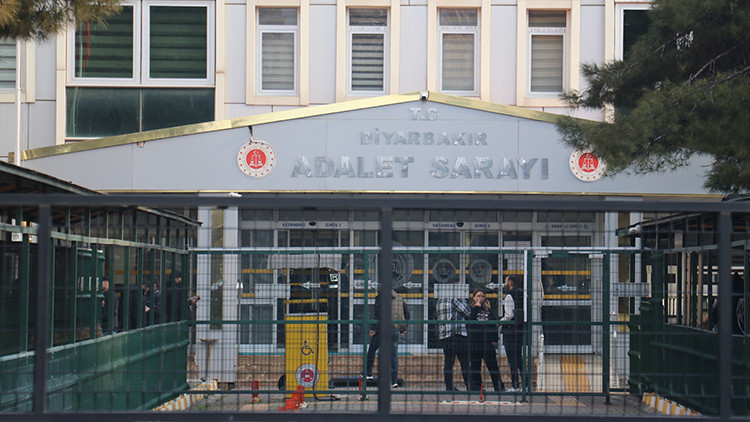 12 yaşındaki kız çocuğunu evlenmek için kaçıran sanığın cezası belli oldu 2 12 yaşındaki kız çocuğunu evlenmek için kaçıran sanığın cezası belli oldu