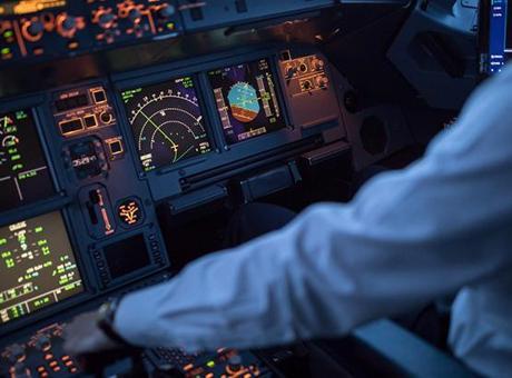 17 yıl boyunca 900 uçuşa katılmış! Ehliyetsiz pilot skandalı ortaya çıktı: 'Film senaryosu gibi' 2 17 yıl boyunca 900 uçuşa katılmış! Ehliyetsiz pilot skandalı ortaya çıktı: 'Film senaryosu gibi'