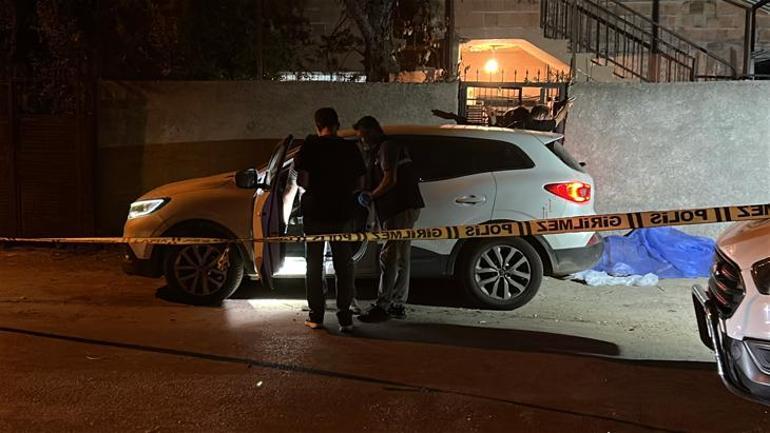 Adana'dan kan donduran kardeş cinayeti! Biri bıçağa diğeri silaha sarıldı 3 Adana'dan kan donduran kardeş cinayeti! Biri bıçağa diğeri silaha sarıldı
