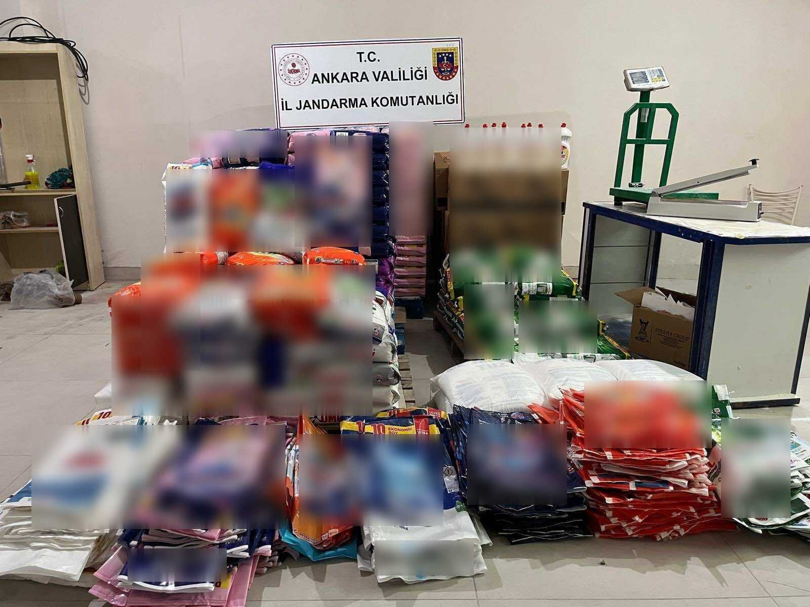Ankara'da 3 ton sahte deterjan ele geçildi 2 Ankara'da 3 ton sahte deterjan ele geçildi
