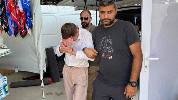 Antalya’da sahte dövizle alışveriş yaparken yakalandı!