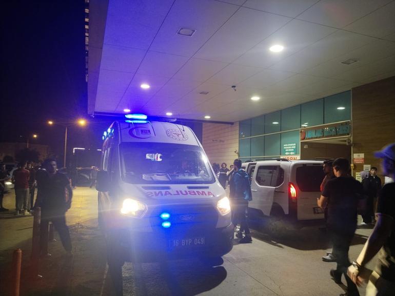 Bursa'da çocuk parkında maganda dehşeti! 6'sı çocuk, 10 kişi yaralandı 3 Bursa'da çocuk parkında maganda dehşeti! 6'sı çocuk, 10 kişi yaralandı