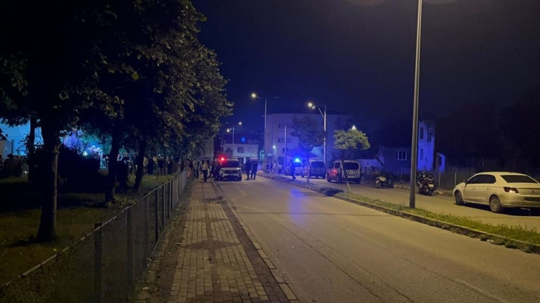 Bursada kanlı pusu Marketten dönen kız kardeşi ve eniştesine kurşun yağdırdı
