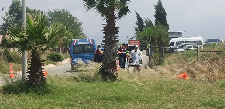 Cezaevi önünde silahlı saldırı: 2 kişi ağır yaralandı