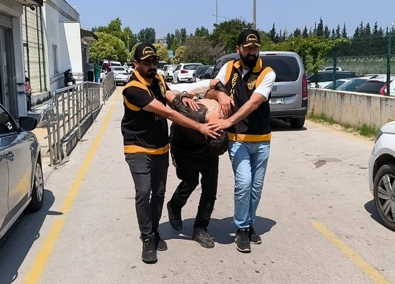 Çocuk yaştan beri platonik aşk besliyordu: Yolda görünce 7 yerinden bıçakladı | Saldırgandan akılalmaz ifade