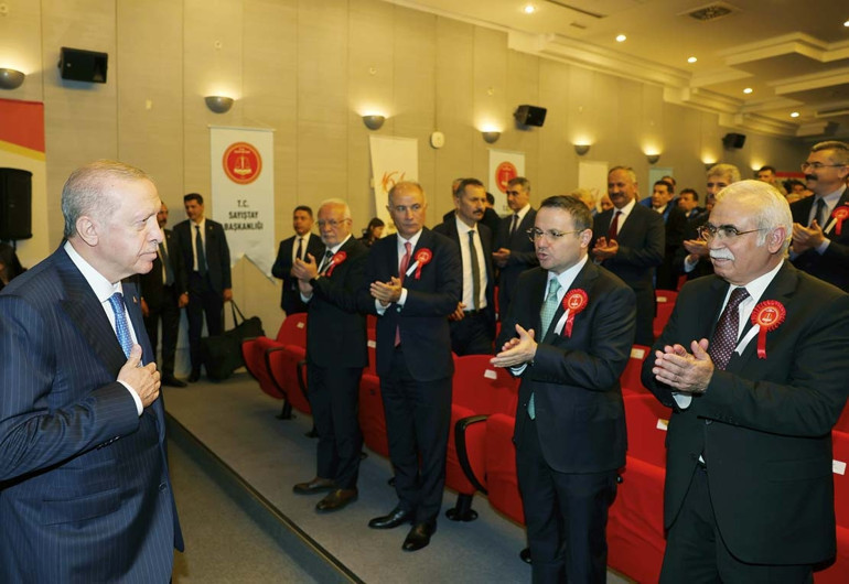 Cumhurbaşkanı Erdoğan Sayıştay Töreni’nde konuştu… Kamu kaynakları kimsenin babasının malı değil