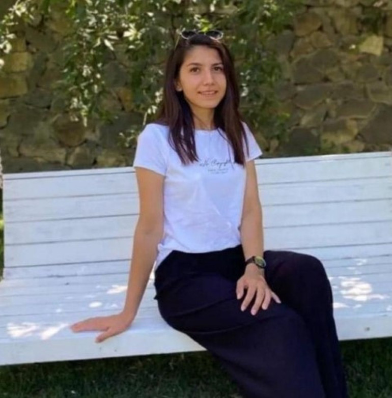 Devrilen pano genç kadını hayattan koparmıştı 8 belediye personeli için soruşturma izni verildi