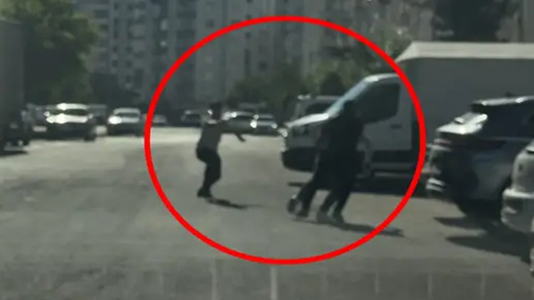 Diyarbakır'da 2 grup arasında silahlı kavga kamerada: 2'si ağır 3 yaralı