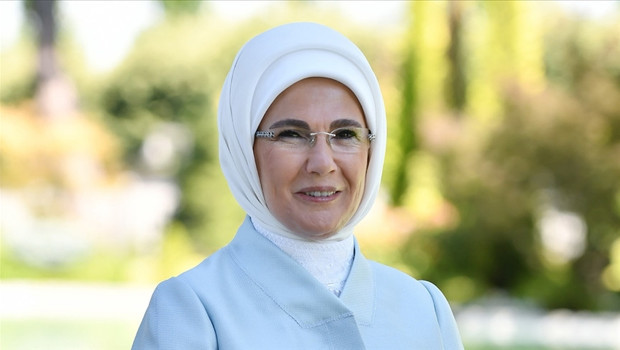 Emine Erdoğan, LGS sınavına girecek öğrencilere başarılar diledi