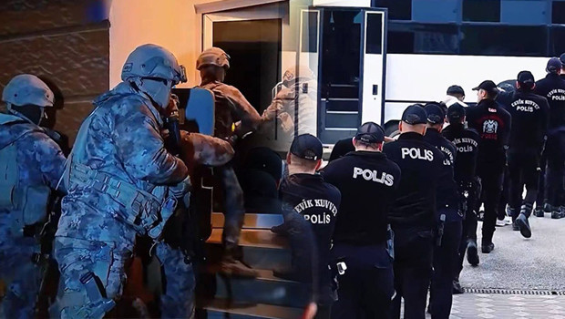 Emniyetten dev operasyon! 1 milyar 135 milyonluk işlem hacmi tespit edildi