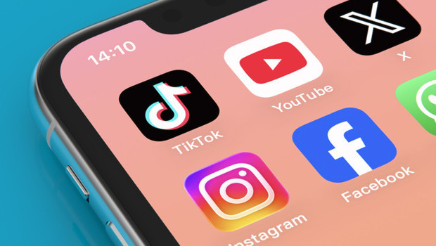 Facebook, Instagram ve WhatsApp’a erişim sorunları yaşanıyor