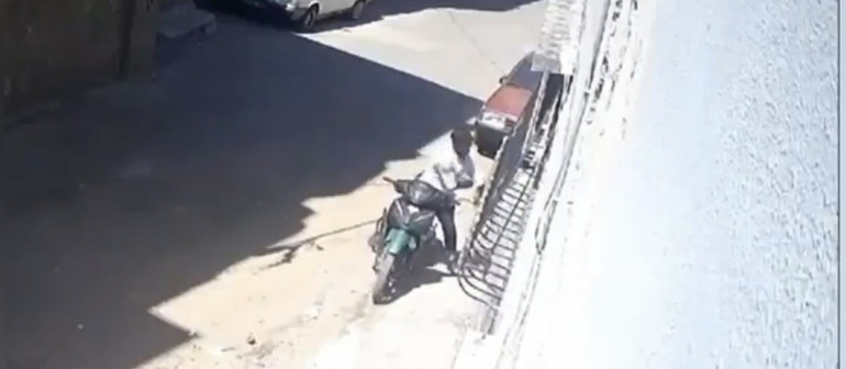 Görüntüler sosyal medyayı ayağa kaldırdı Gözü dönmüş baba hakkında dehşete düşüren detaylar ortaya çıktı