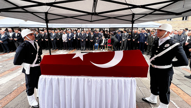 Hayatını kaybeden Vali Yardımcısı Şenol Esmer için tören