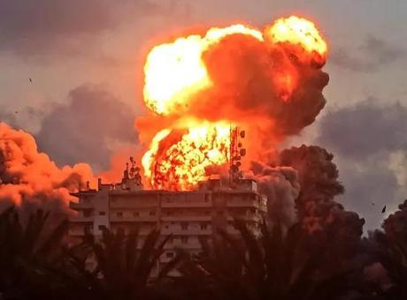 İsrail, İran’ın uyarısını dinlemedi! Ateşkese rağmen Lübnan’a bombardıman