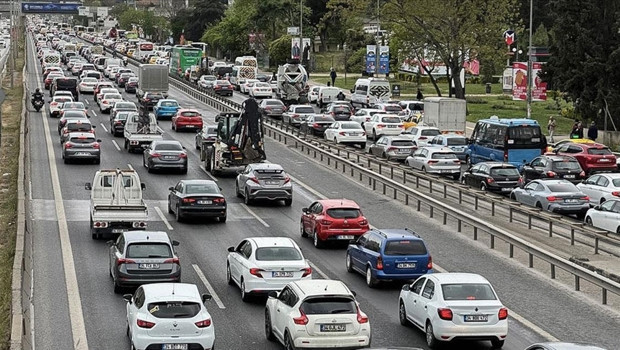 İstanbul’da bazı yollar yarın trafiğe kapatılacak