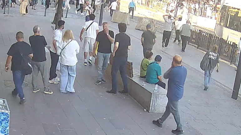 İstanbulda korkunç olay: Raylara düşen 6 yaşındaki çocuk hayatını kaybetti