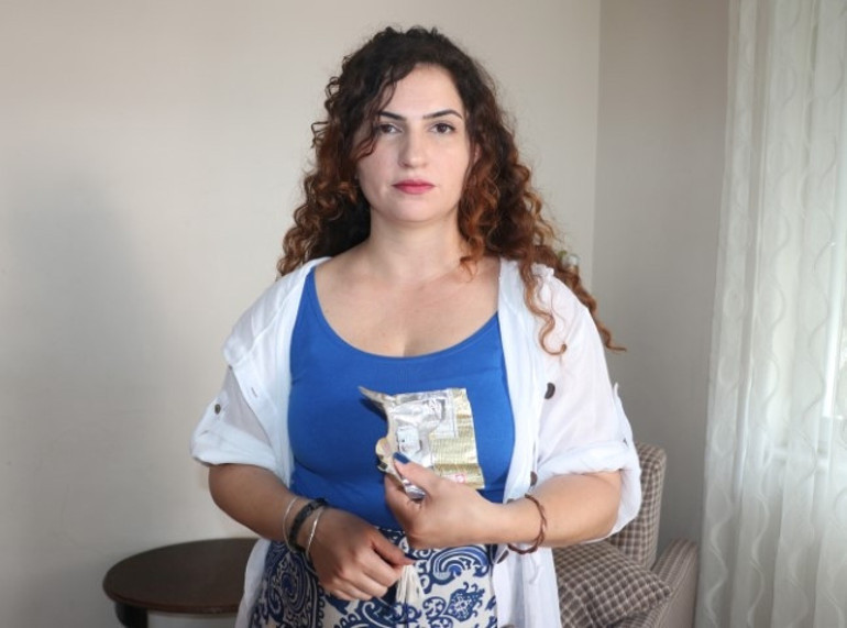 Kek paketinin içinden çıktı, küçük çocuk bilmeden yiyince ölümden döndü