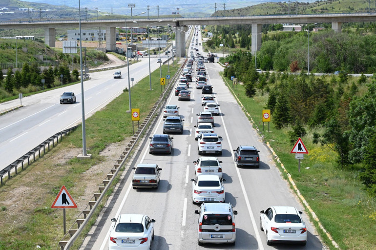 Kırıkkaledeki kilit kavşaktan bayram tatilinde 1,5 milyon araç geçti